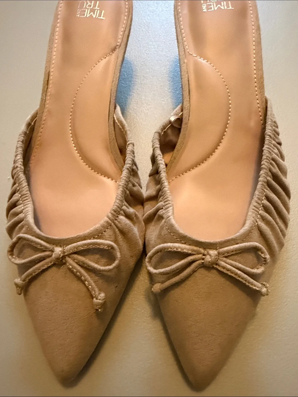 Time and Tru Taupe Pointed-Toe Ruched Bow Kitten Heels *NWOT or Box